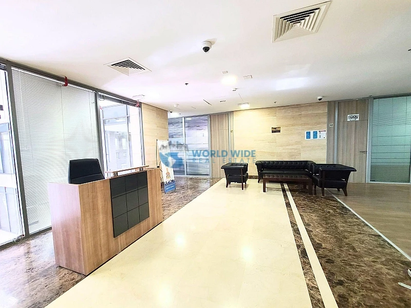 Luxury Office Space With Services - Lusail