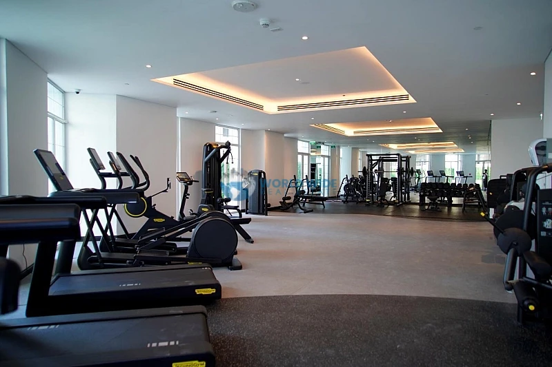 Spacious 2 Bedroom Apartment with Balconies