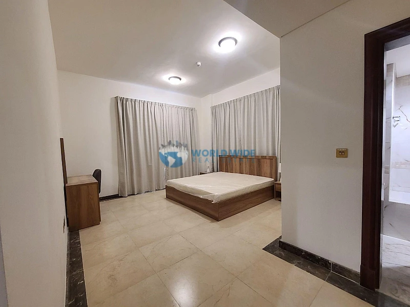 3 bedroom duplex apartment for rent in Fox Hills