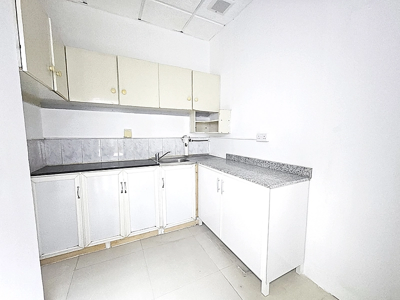  294 Sqm Semi-Fitted Office for Rent in C- ring road