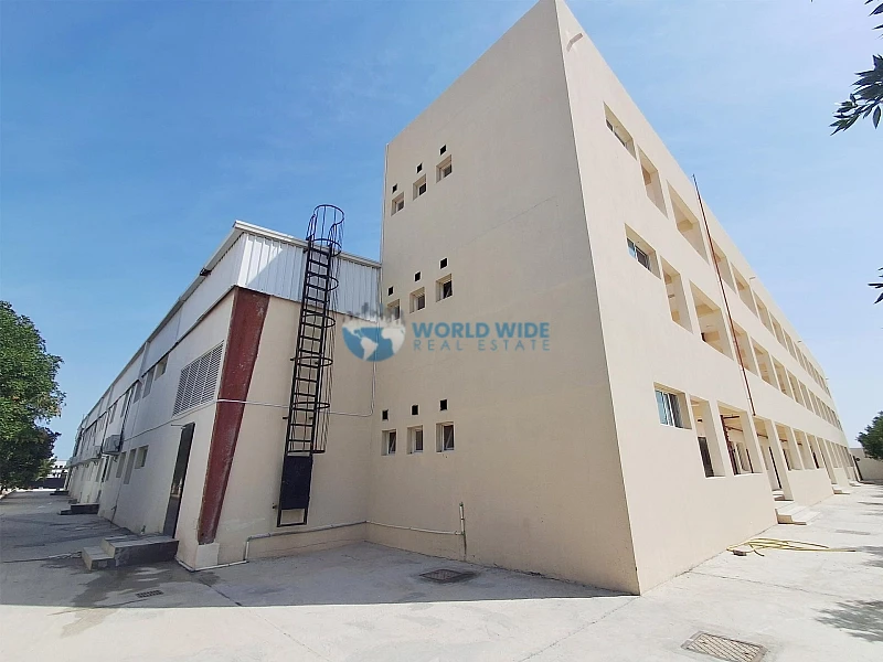 Warehouse for Rent in Birkat Al Awamer