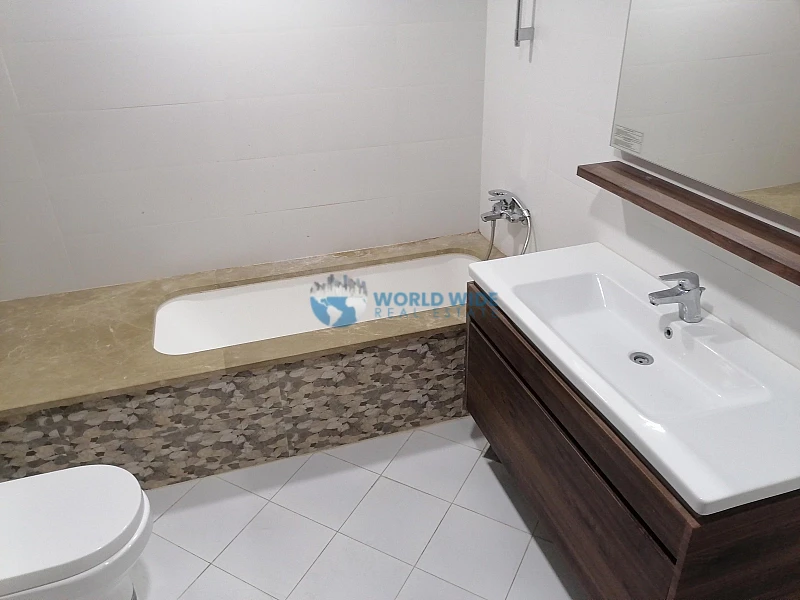 5 beds Villa for rent -Al Hilal-Gym and Pool