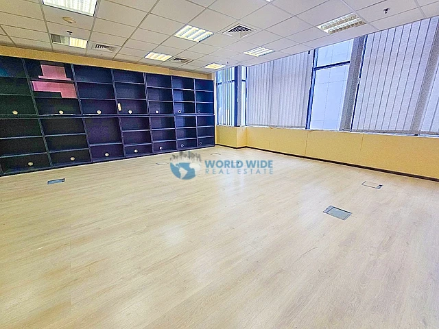 Premium Office Space for Rent in West Bay – Ideal for Your Growing Business