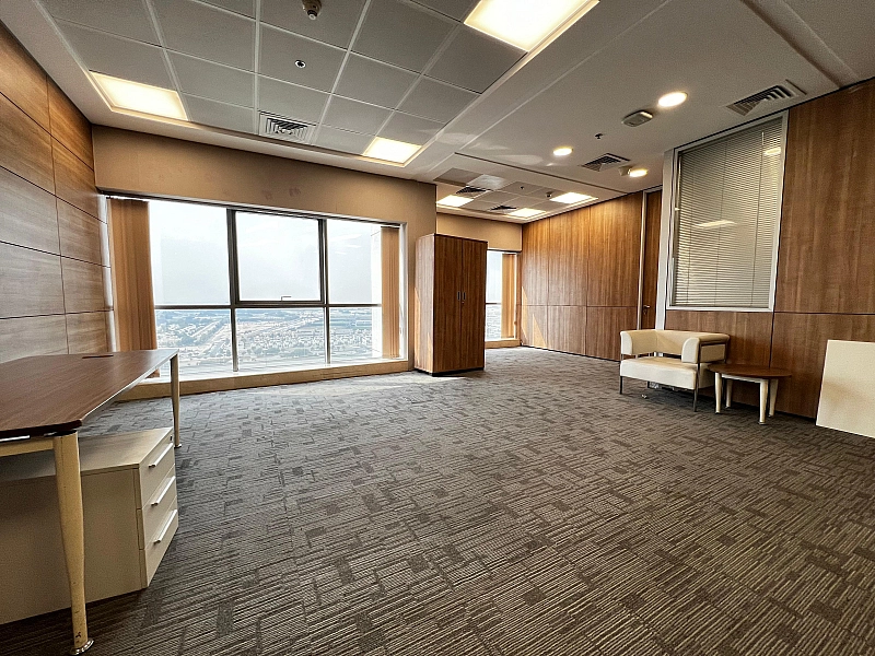  Prestige Full Floor Office – Fully Furnished | Lusail Marina