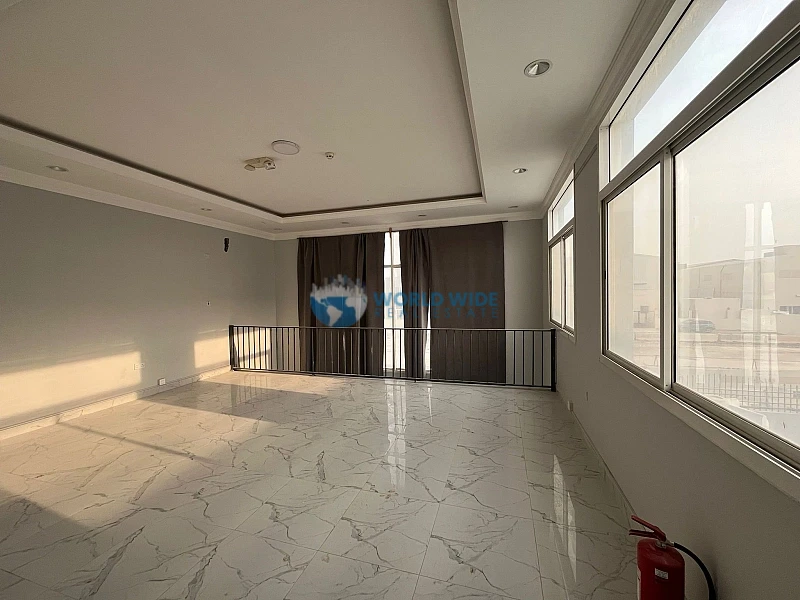 Spacious 1000 SQM Warehouse Available in Birkat al Awamer