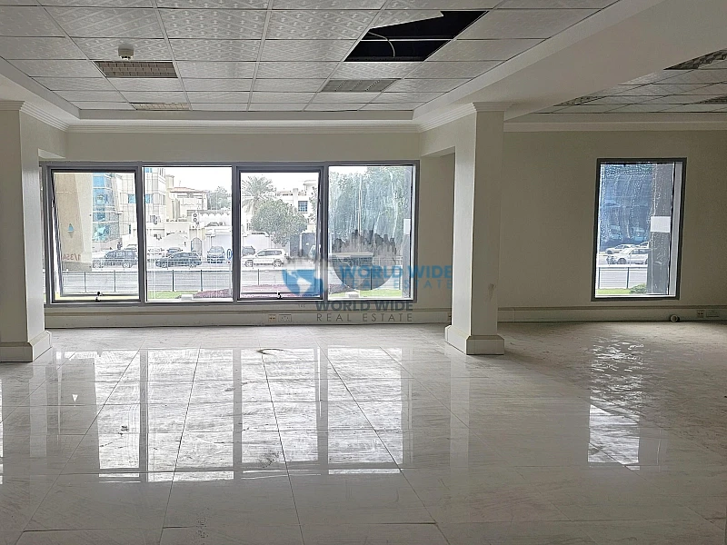 Discover Your Perfect Office Space 100 - 550 SQM