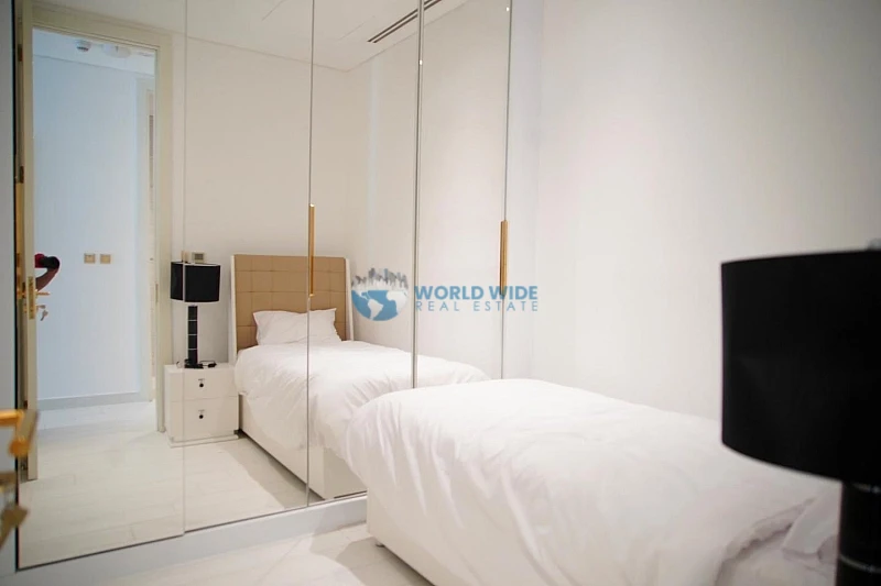 Spacious 2 Bedroom Apartment with Balconies