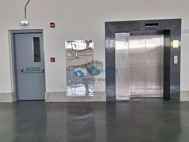 Premium Store/Warehouse with Offices, Showrooms & Accommodation for Rent in Birkat Al Awamer