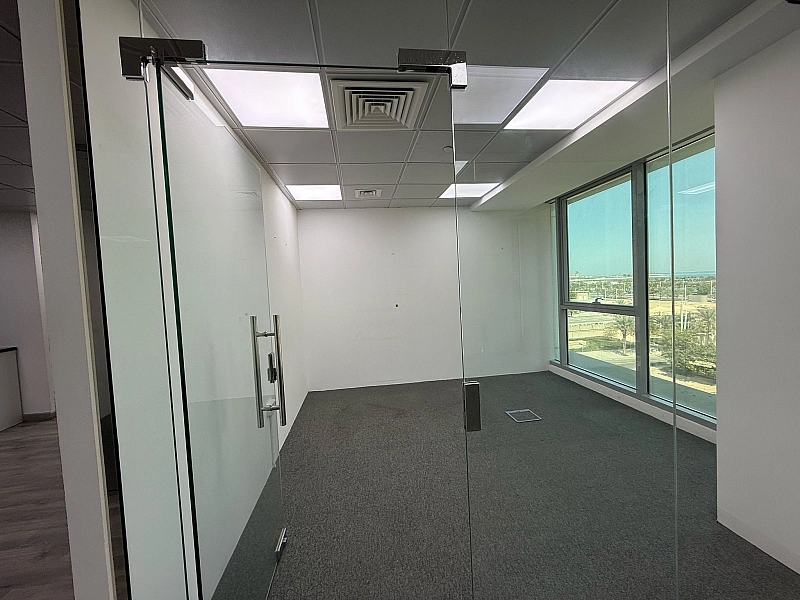  Fully Fitted Office for Rent – Lusail Marina