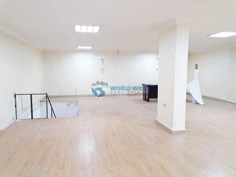 Lease a Shop with Mezzanine Floor - Old Al Ghanim