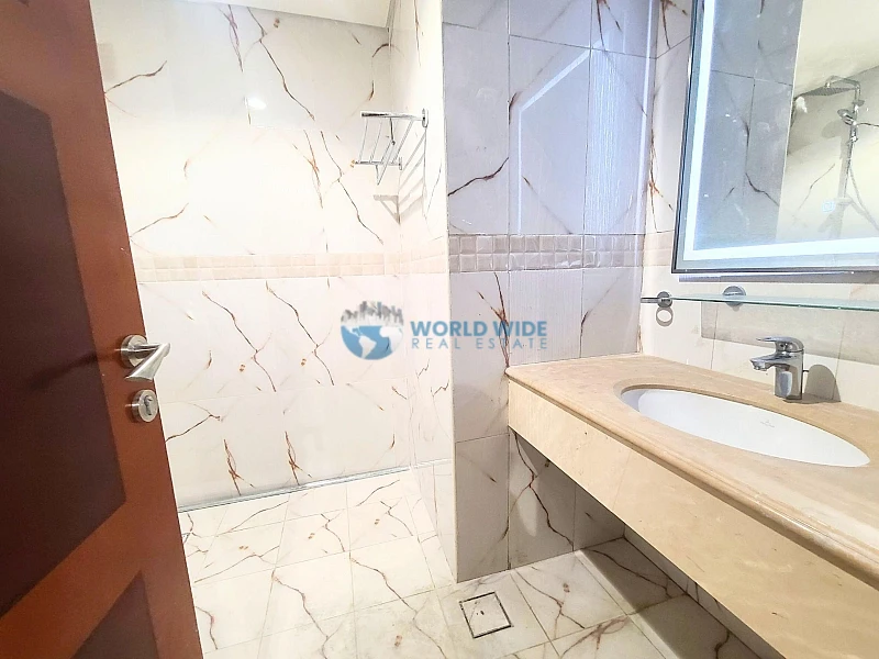 2 bedroom duplex apartment for rent in Fox Hills