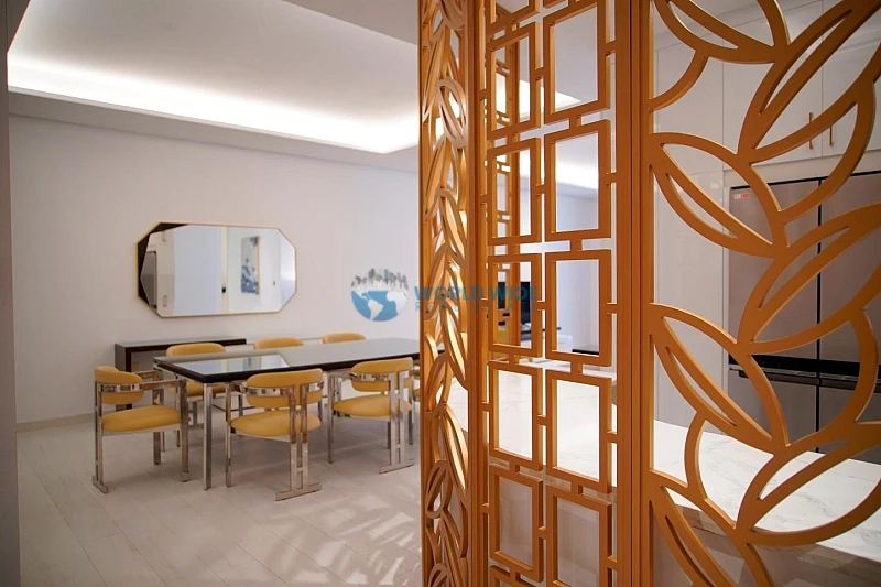 Spacious 2 Bedroom Apartment with Balconies