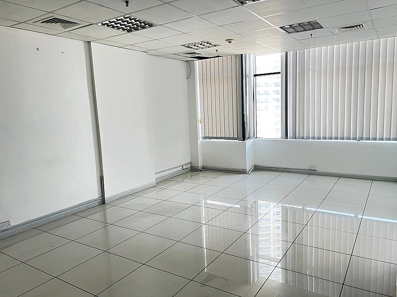Fitted office space for rent in west bay