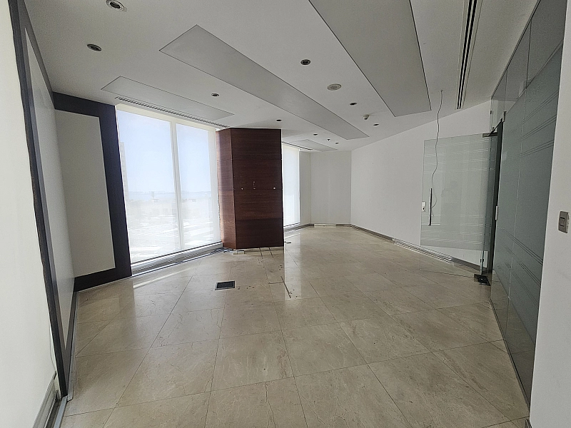 Fully fitted office space for rent in west Bay | Sea view