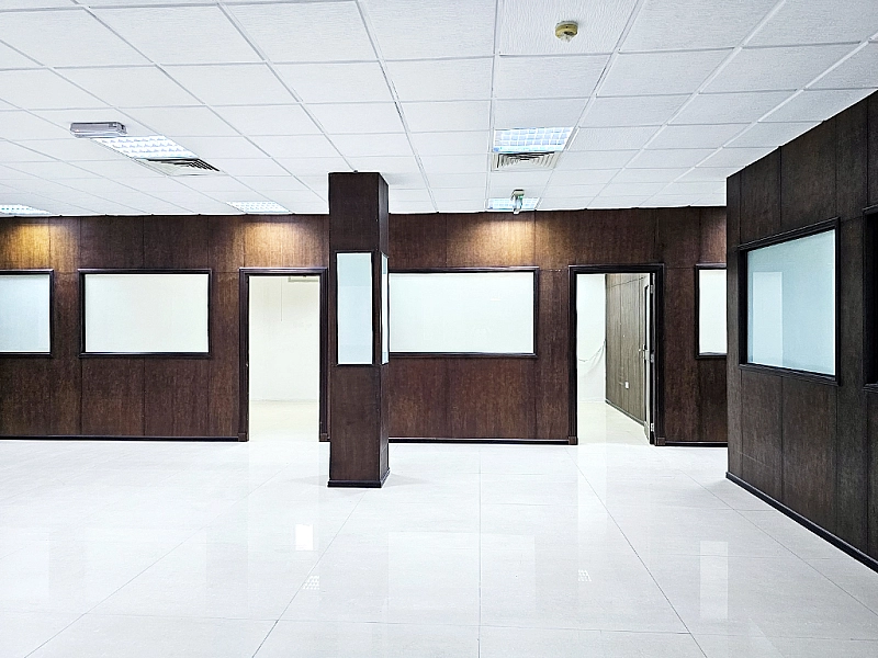  294 Sqm Semi-Fitted Office for Rent in C- ring road