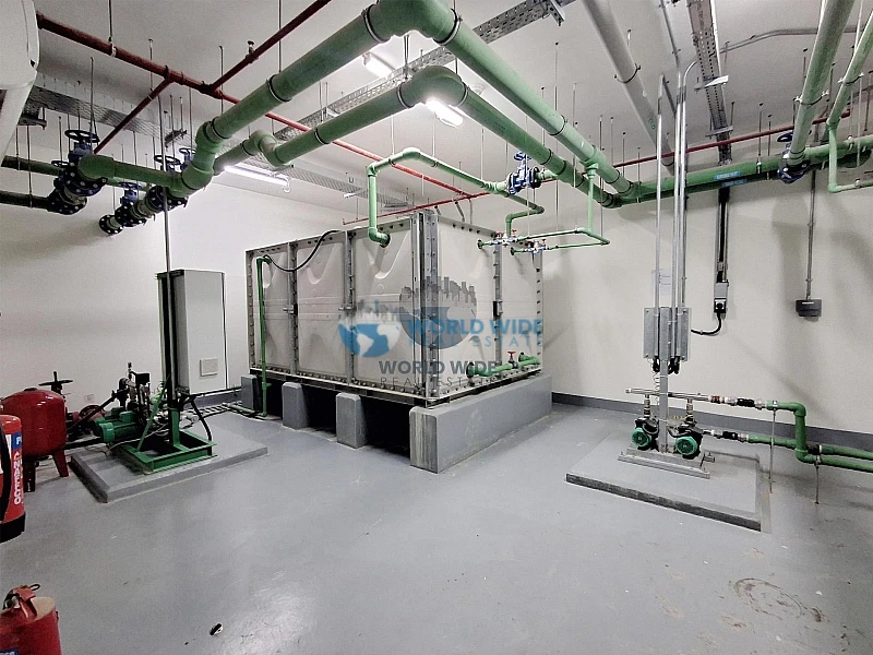 Premium Store/Warehouse with Offices, Showrooms & Accommodation for Rent in Birkat Al Awamer