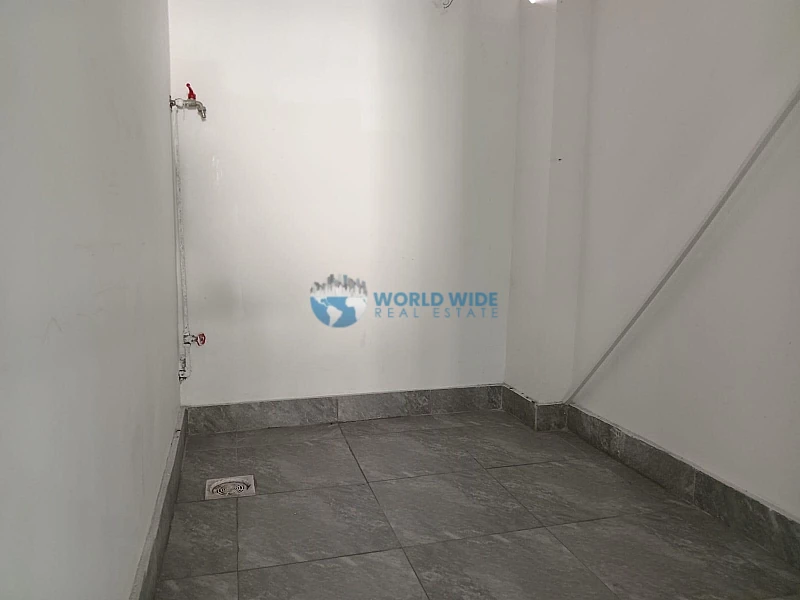 Prime Shops for Rent with Mezzanine - Bin Omran