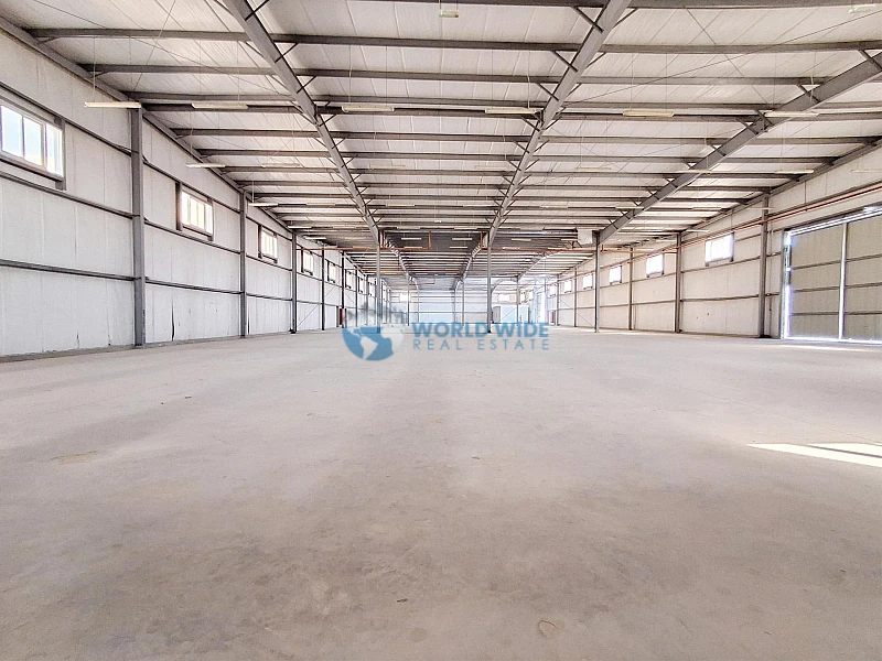 Store/Warehouse for Rent in Birkat Al Awamer
