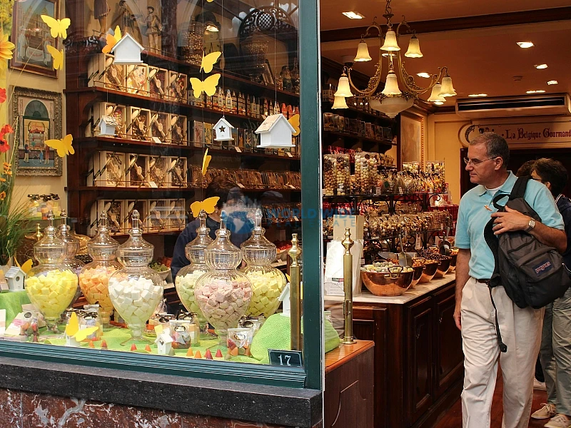 Flower & Chocolate Gift Shop for Sale in Old Airport
