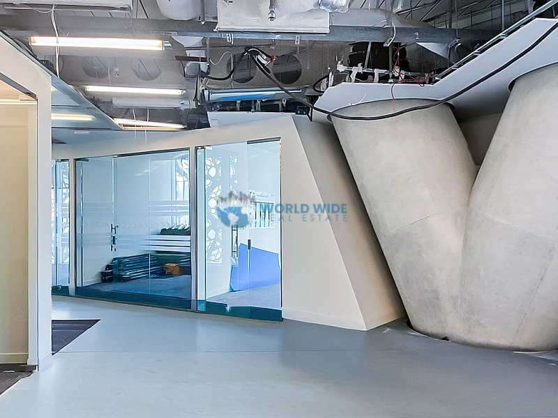 210 SQM Office Space for Business Use