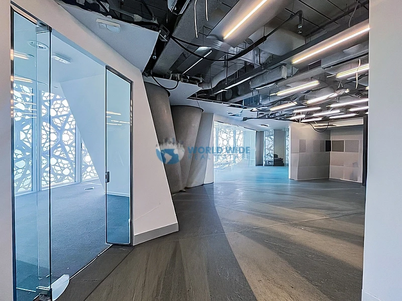 210 SQM Office Space for Business Use