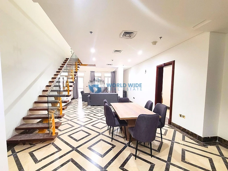 2 bedroom duplex apartment for rent in Fox Hills