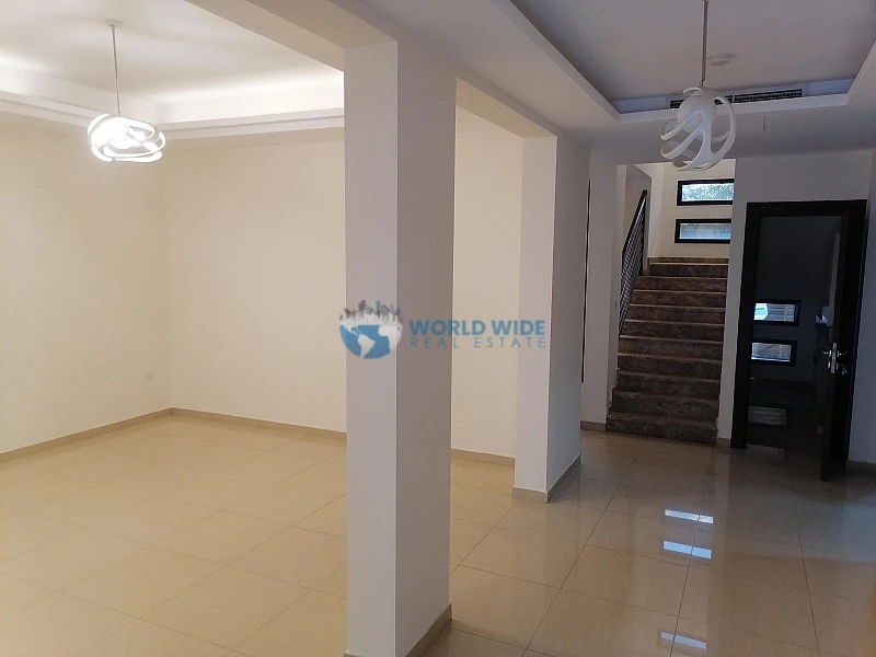 5 beds Villa for rent -Al Hilal-Gym and Pool