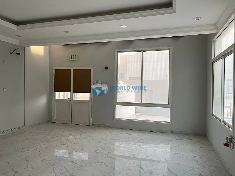 Spacious 1000 SQM Warehouse Available in Birkat al Awamer