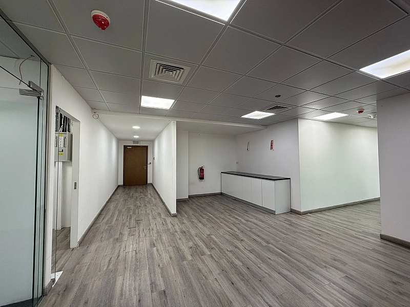  Fully Fitted Office for Rent – Lusail Marina