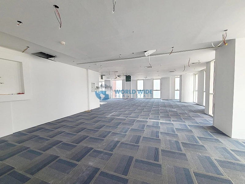 Semi Fitted Open Space Office For Rent In Lusail