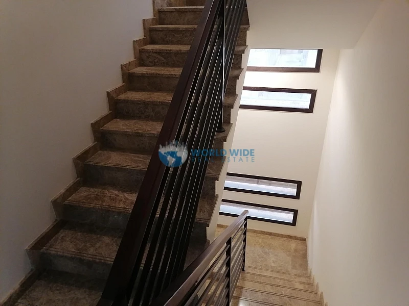 5 beds Villa for rent -Al Hilal-Gym and Pool