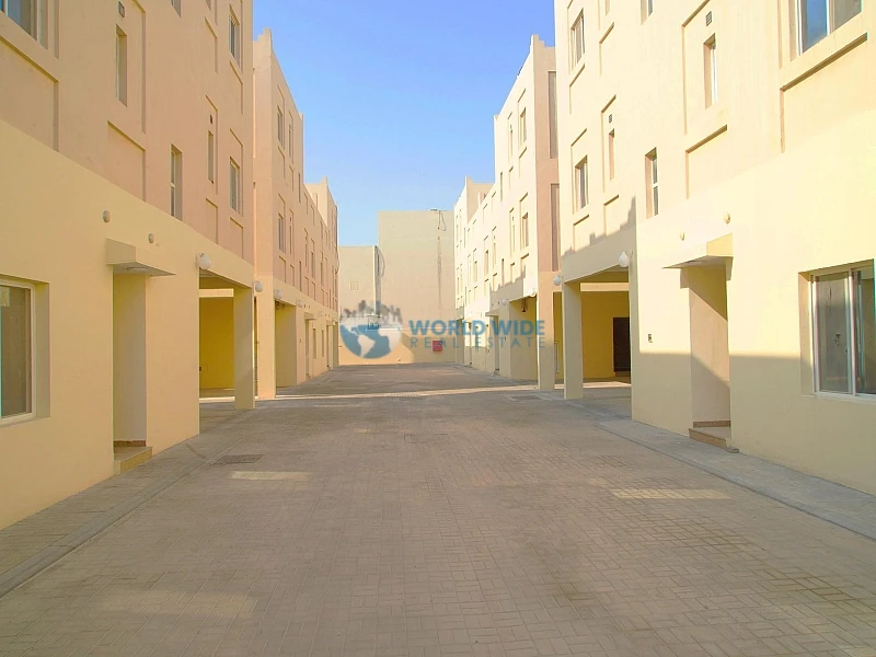Spacious 5-Bedroom Villa for Rent in Al Waab 