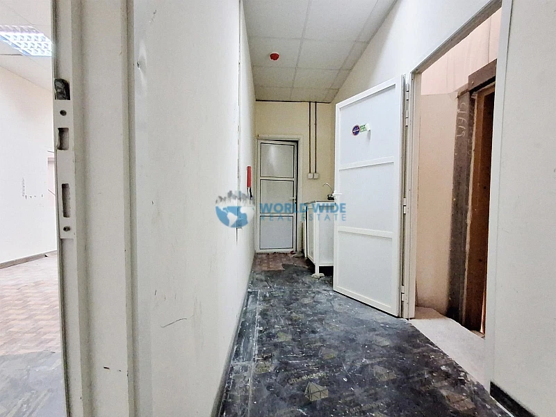 Store/Warehouse for Rent in Birkat Al Awamer