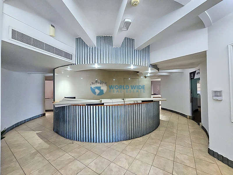 Fitted Office for Rent in Doha – 463 sqm Bright Workspace on C Ring Road