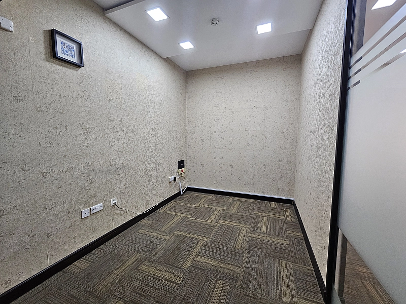  Ready To Move Office – Umm Ghuwailina- 72 Sqm