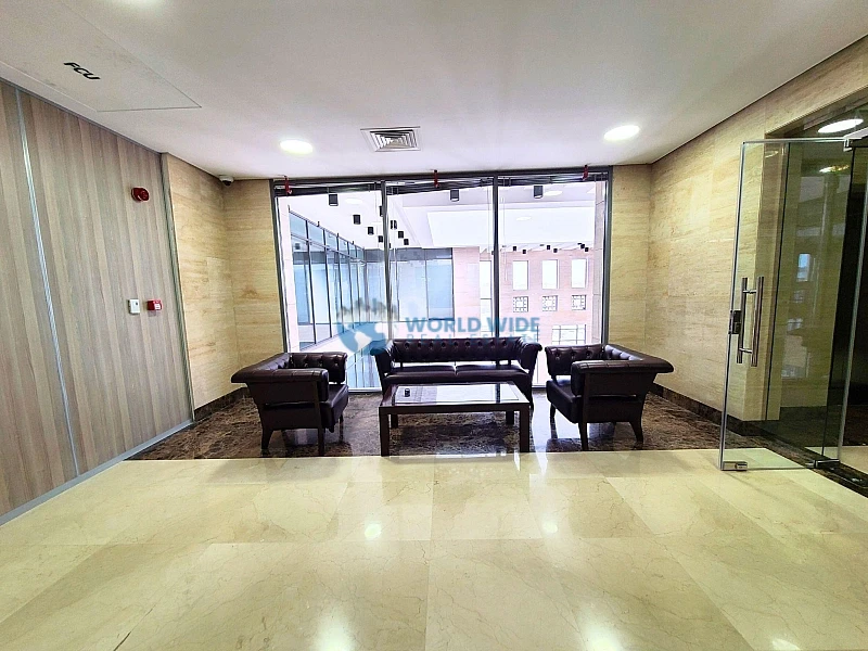Luxury Office Space With Services - Lusail