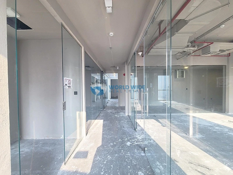 Office With Glass Partition - Lusail Marina