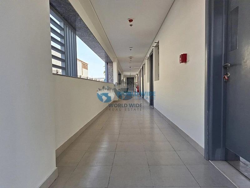 Premium Store/Warehouse with Offices, Showrooms & Accommodation for Rent in Birkat Al Awamer