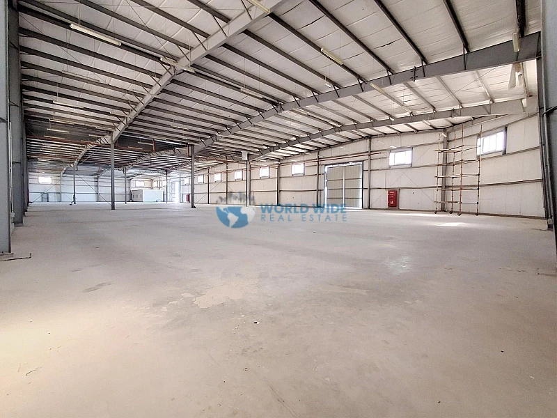 Store/Warehouse for Rent in Birkat Al Awamer