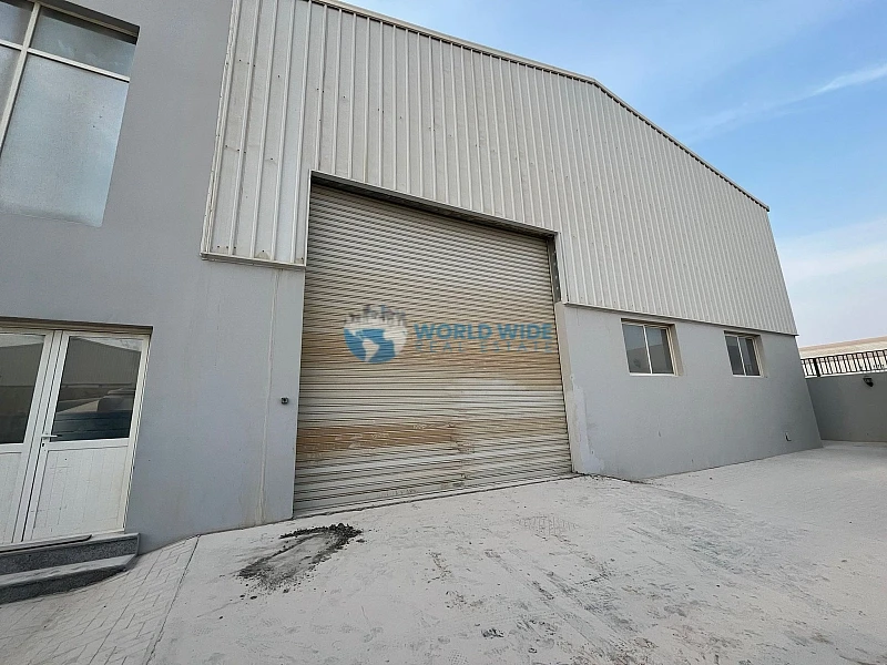 Spacious 1000 SQM Warehouse Available in Birkat al Awamer