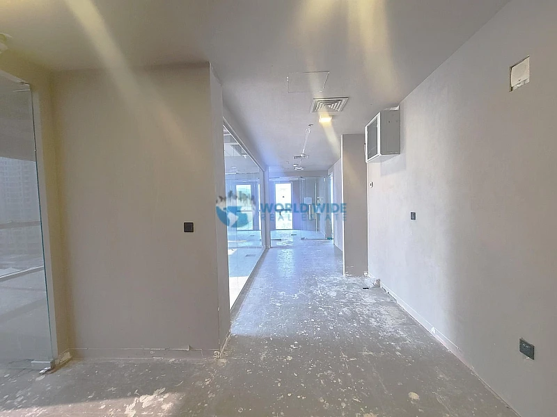 Office With Glass Partition - Lusail Marina