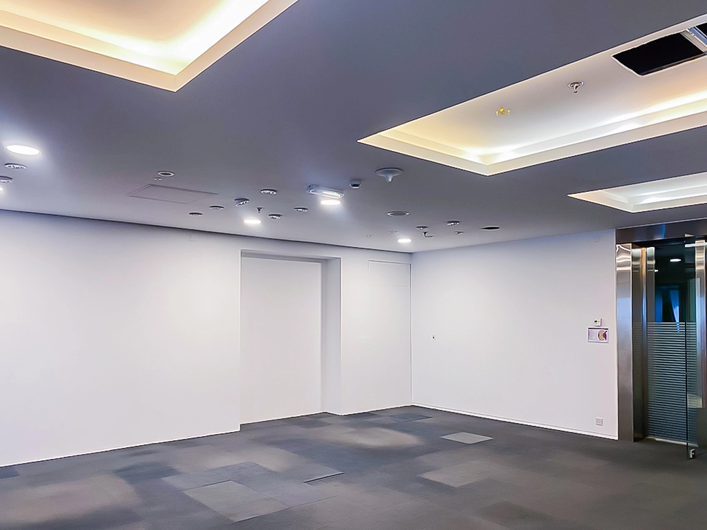 Full Floor Office for Lease in West Bay | 650–690 SQM
