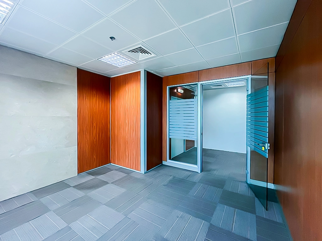 450 SQM Commercial Office for Rent in West Bay