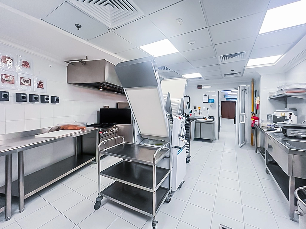 650 SQM Commercial Central Kitchen for Rent in Bin Mahmoud