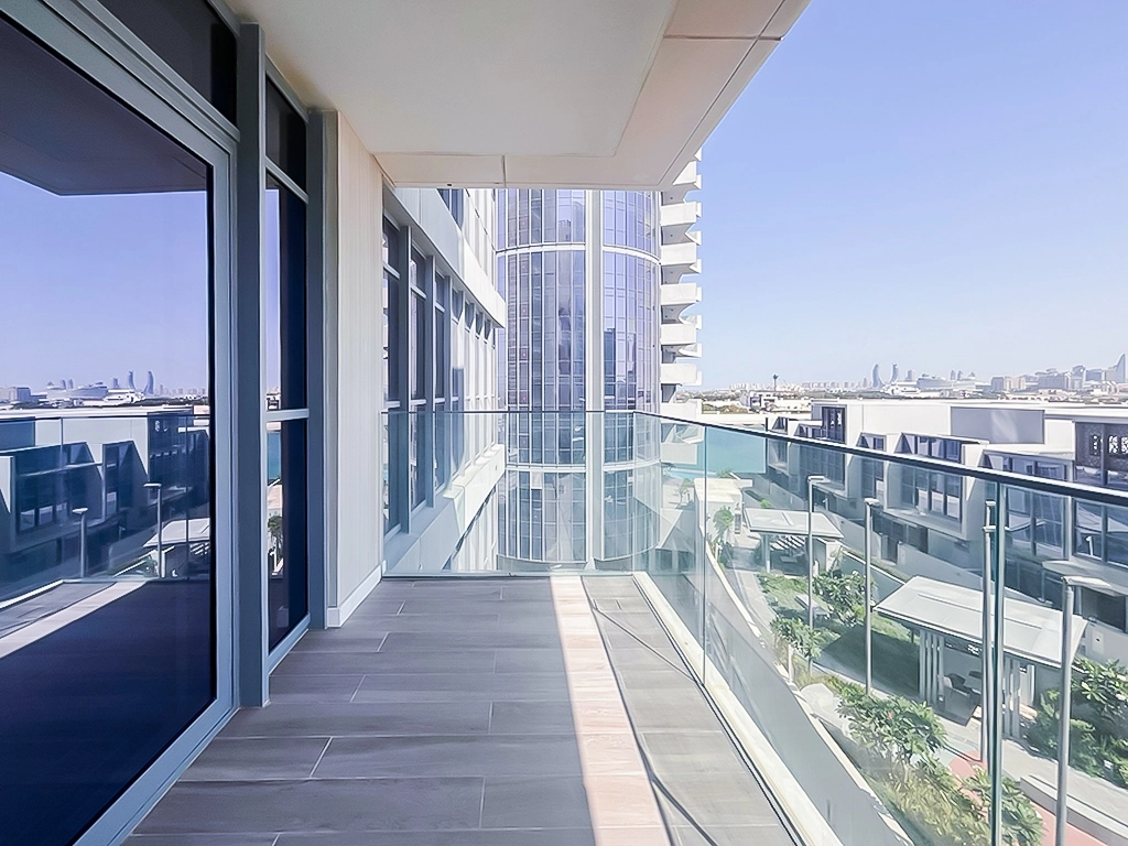 Stunning Sea View 2BR + Maid’s Room | Lusail