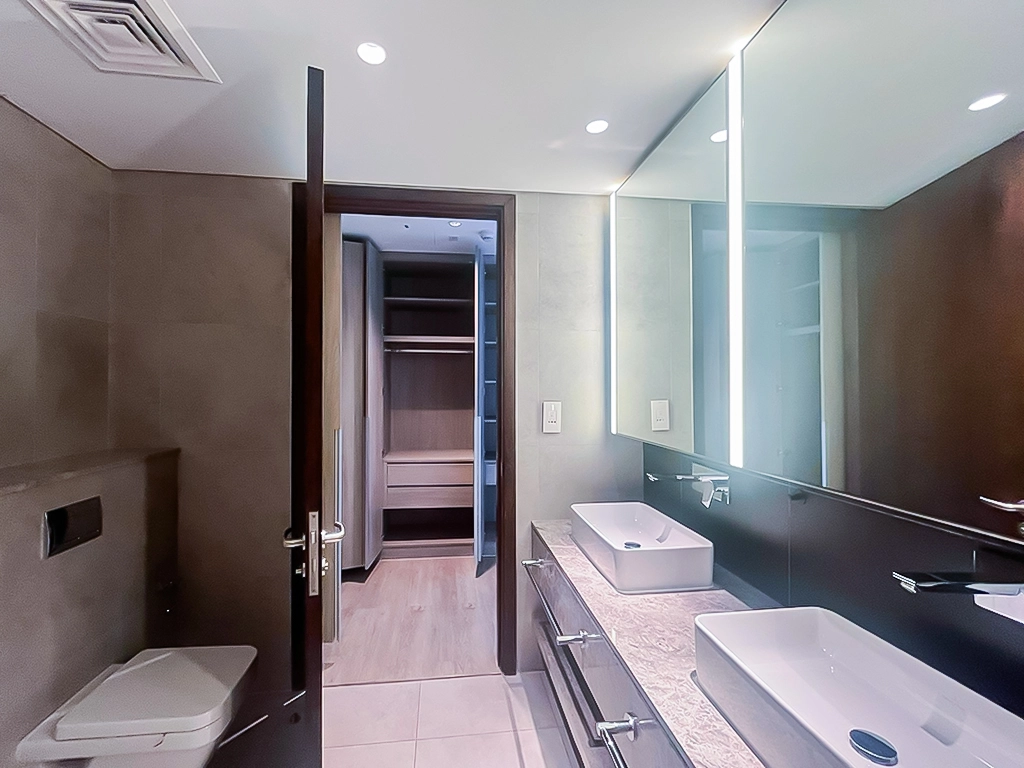 Stunning Sea View 2BR + Maid’s Room | Lusail