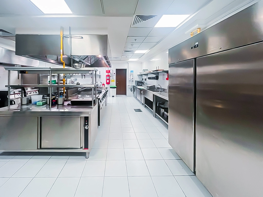 650 SQM Commercial Central Kitchen for Rent in Bin Mahmoud