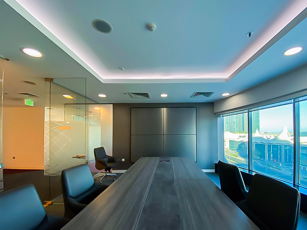 Full Floor Office for Lease in West Bay | 650–690 SQM