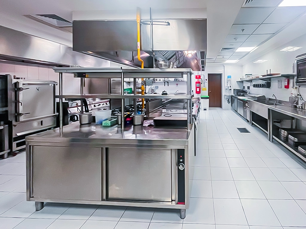 650 SQM Commercial Central Kitchen for Rent in Bin Mahmoud