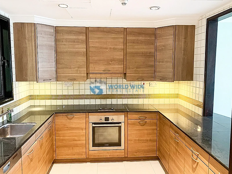 Stunning 1‑BHK Fully Fitted Apt with Porto Arabia Water View